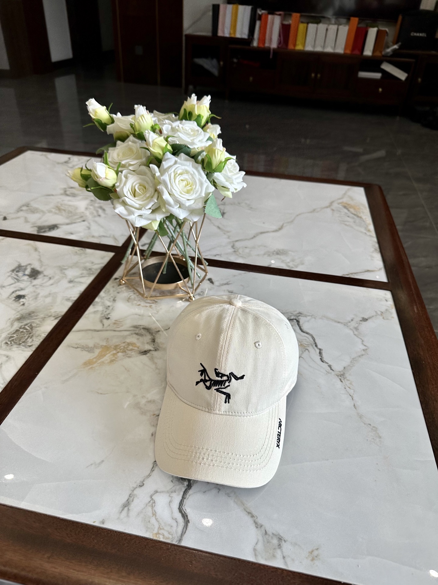 ARC'TERYX hat model 09